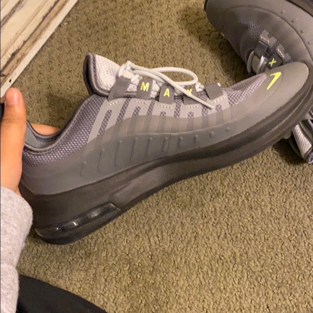Nike Air Max Youth Size 5 (can fit women’s size 6)